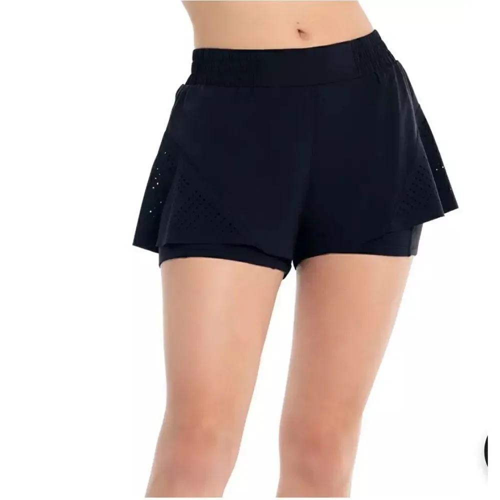 EXCELLENT CONDITION WOMEN’S MEDIUM LUCKY IN LOVE BLACK FLOUNCE PULL-ON SHORTS